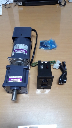 Motor giảm tốc